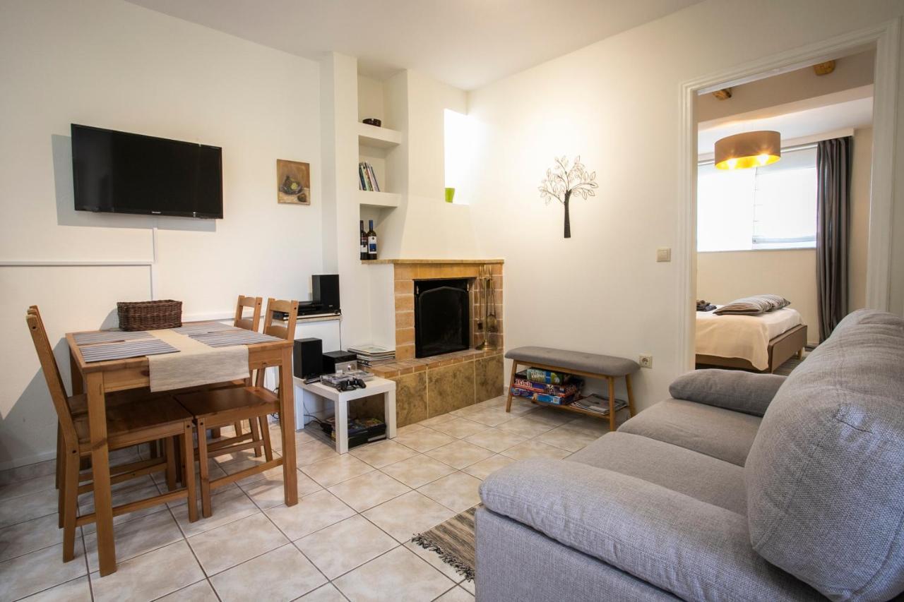 Anavyssos 1 Bedrm 4 Prs Flat 5Min Walk From Beach Bagian luar foto